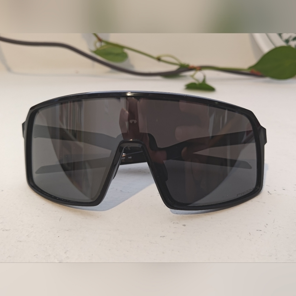 Oakley Sutro sunglasses